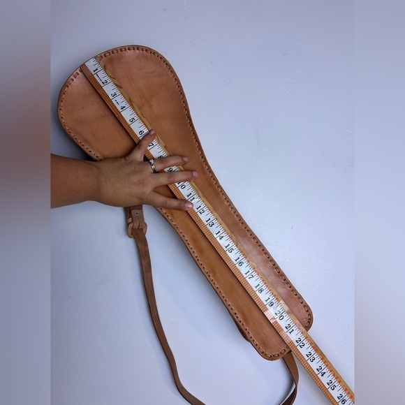 Ukelele Genuin Brown Leather Case Crossbody Strap Minimalist Neutral adjustable - Picture 8 of 14